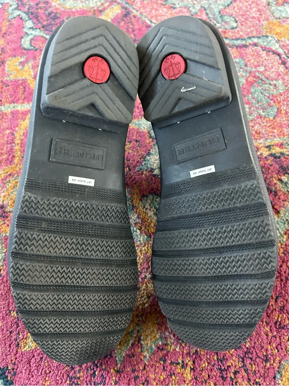 NWOT Hunter | Women’s Black Chelsea Ankle Length Rain Boot Pull Tab Size 9